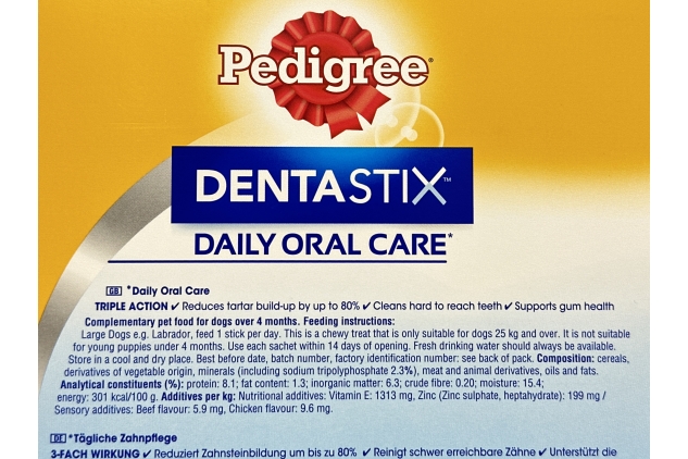 Pedigree DentaStix 112 Sticks Functional Snacks, Daily Dental Chews for Large Dogs (25 kg+), Megapack | BBE 07/10/2024