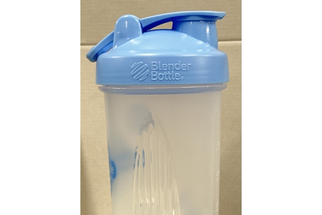 Garden Of Life Shaker Cup Water Bottle, 600ml, Clear With Light Blue Lid