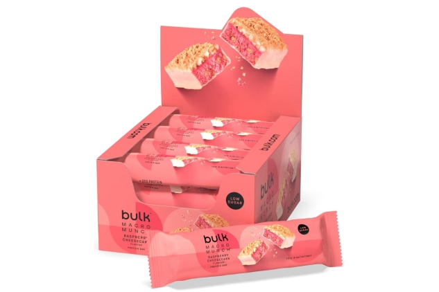 Bulk Macro Munch Protein Bar, Raspberry Cheesecake, 62 g, Pack of 12 | BEST BEFORE DATE 31/07/2024