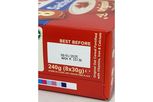 Ready Brek Smooth Breakfast Porridge Oats Sachets, 30 g (Pack of 8) BBE 01/2025