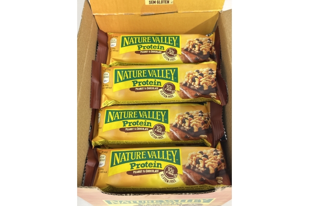 Nature Valley Protein Peanut & Chocolate Gluten Free Cereal Bars, 40 g (Pack of 26) Best Before Date 22/09/2024