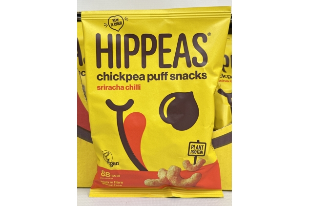 Hippeas Hot Chilli Sriracha Chickpea Puff Vegan Crisps | 24 x 22g Snack Bags | Plant-Based, Source of Protein & Fibre | Free from Gluten & Artificial Flavours, Light & Crunchy, 91 calories per serving | BEST BEFORE DATE 16/08/2024