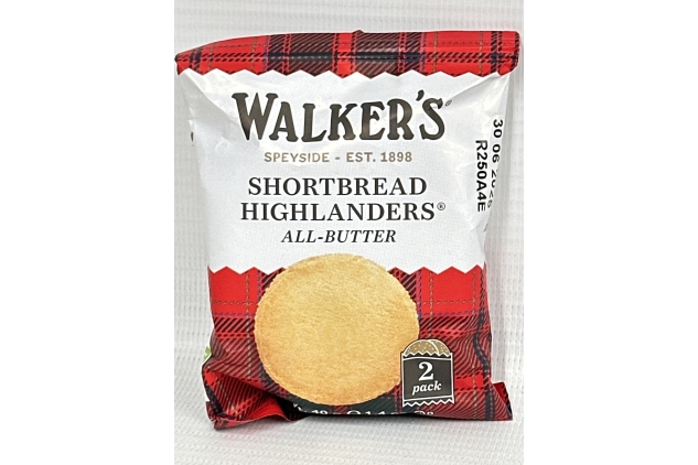 Walkers Shortbread Twin Pack Highlander, Traditional Pure Butter Scottish Recipe, 40g (18 x Twin Pack) Damaged Outer Packaging