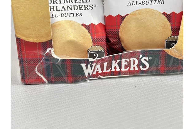 Walkers Shortbread Twin Pack Highlander, Traditional Pure Butter Scottish Recipe, 40g (18 x Twin Pack) Damaged Outer Packaging