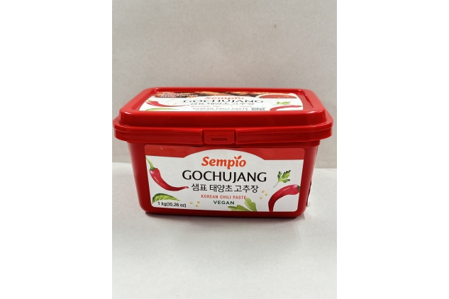 Sempio Gochujang (2.2lbs) - Korean Chili Paste, Sweet, Savory & Spicy. Red Pepper Sauce for Tteokbokki, Korean Food Best Before 18/10/2024