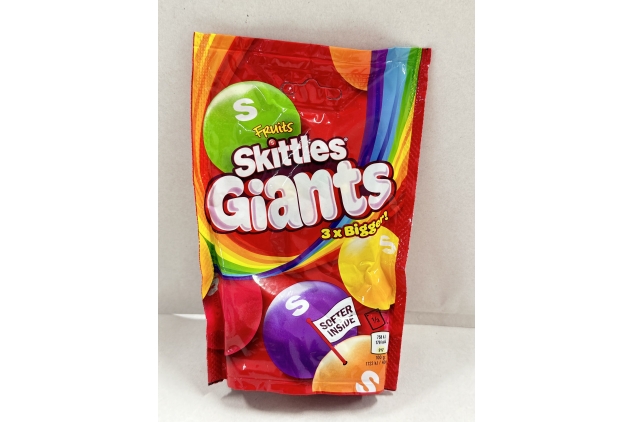 Skittles Giants Vegan Sweets, Fruit Flavoured Sharing Bag Pouch 132g Best Before 01/10/2024