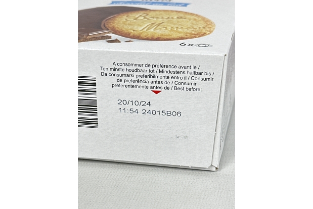 Bonne Maman - Shortbread Style Biscuit with Milk Chocolate Topping 160g | Best Before Date 20/10/2024