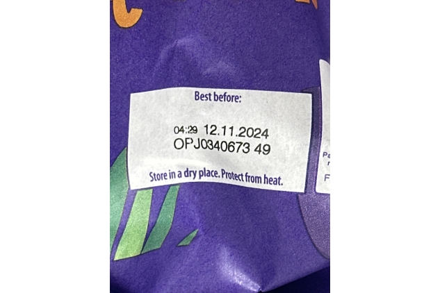 Cadbury Animals Mini Biscuits, 99.5g | Approx 5 Snack Packs | BEST BEFORE DATE 12/11/2024