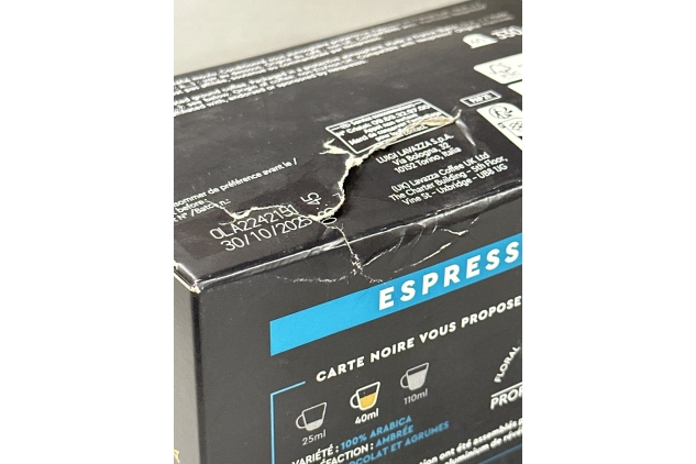 Carte Noire, Espresso Classique, Nespresso Compatible Aluminium Capsules, 1 Pack of 60 Coffee Pods, 100% Arabica, Citrus Fruit and Chocolate Notes, Intensity 7/10, Round-Bodied and Well-Balanced | Damaged Outer Packaging