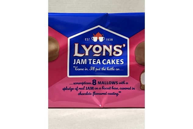 Lyon’s Jam Tea Cakes | 8 Pack