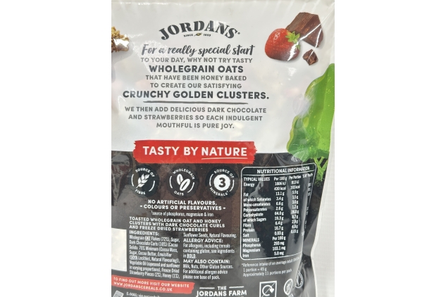 JORDANS Granola Deluxe with Dark Chocolate & Strawberries | High-Fibre Breakfast Cereal | 4 x 500g Packs