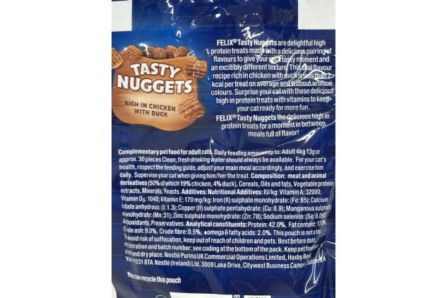 FELIX Tasty Nuggets Chicken & Duck Cat Treats 50g (Pack of 8)