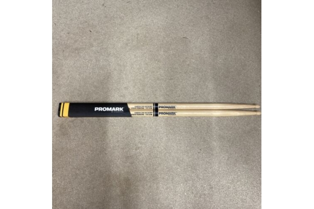 ProMark Hickory 735 Steve Ferrone Wood Tip Signature Drumsticks 1