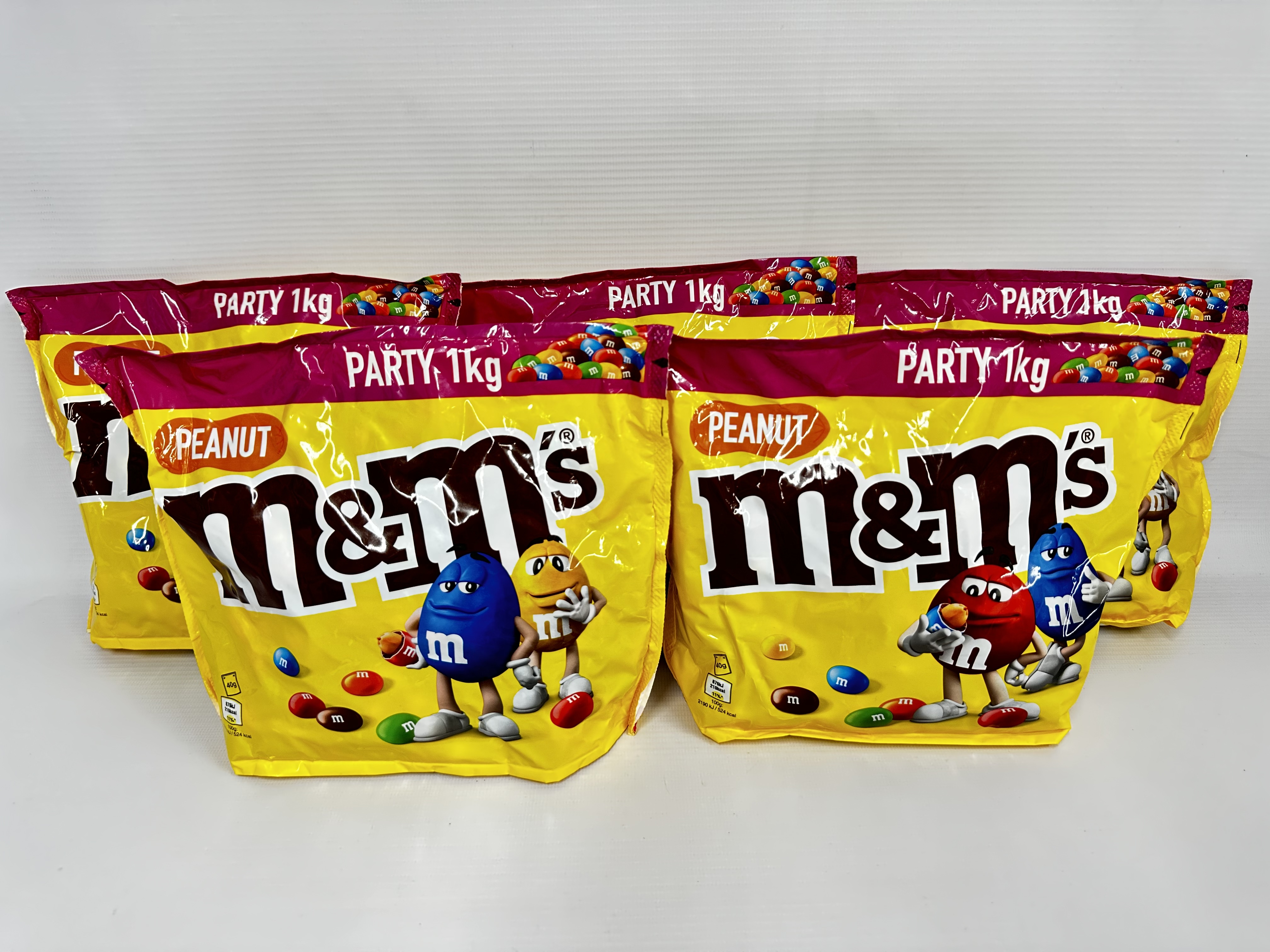 1 kg M&M's UK Party Packs £5 at - Snack News & Reviews