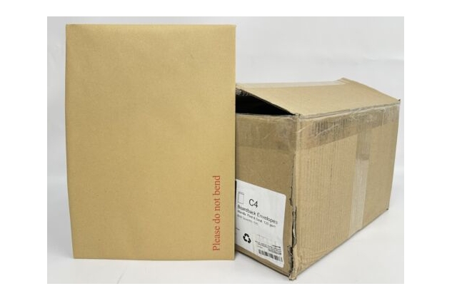 Peel & Seal Brown Boardback Envelopes, Size C4 Manilla, 120 GSM, 125 Pack