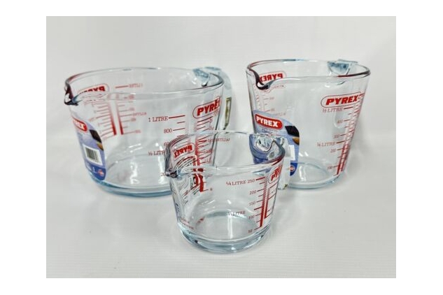 PYREX Clear Measuring Jug set of 3 - Mixing Jug Kitchen Cooking 0.25L, 0.5L & 1L