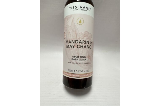 Tisserand Aromatherapy Mandarin & May Chang Soothing Bath Soak 200ml