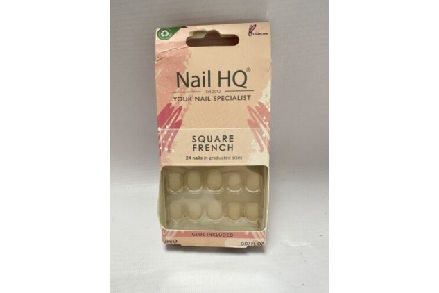 Nail HQ Square French Nails (24 Pieces)