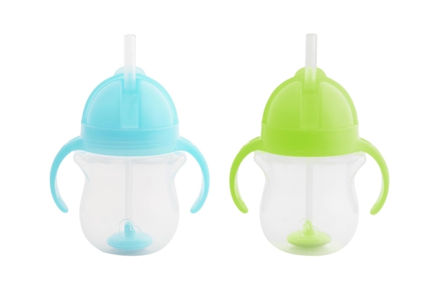 Munchkin Click Lock Tip & Sip Straw Cup Set for Baby & Toddler, BPA Free Non Spill, Dishwasher Safe, Weighted Straw Childrens Cups - 7oz/207ml, 2 Pack, Green/Blue