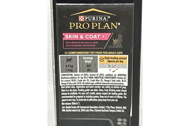 PRO PLAN Cat Skin and Coat Supplement | Skin health support, lustrous coat | with salmon oil, linseed oil, omega 3, omega 6, vitamin E | Adult and Senior cats |  Oil 150 ml​ | BEST BEFORE DATE 31/01/2024