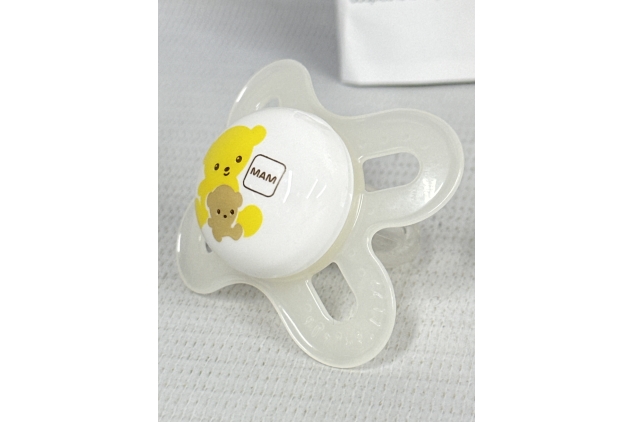 MAM Easy Start Self Sterilising Anti-Colic Bottle, Baby Bottle with Slow Flow MAM Teat Size 0, Newborn Essentials 130ml