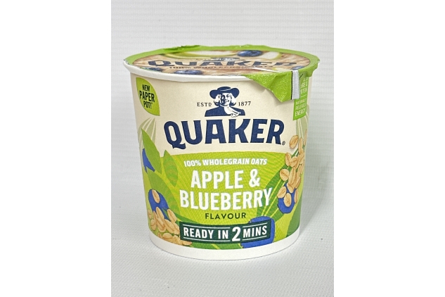 Quaker Oat So Simple Apple and Blueberry Porridge Pots, 57 g, Pack of 8 | Best Before Date 13/07/2024