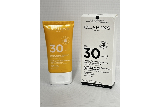 Clarins Youth-Protecting Sunscreen High Protection SPF30 | Helps Prevent Wrinkles & Dark Spots | TESTER BOTTLE 50ml