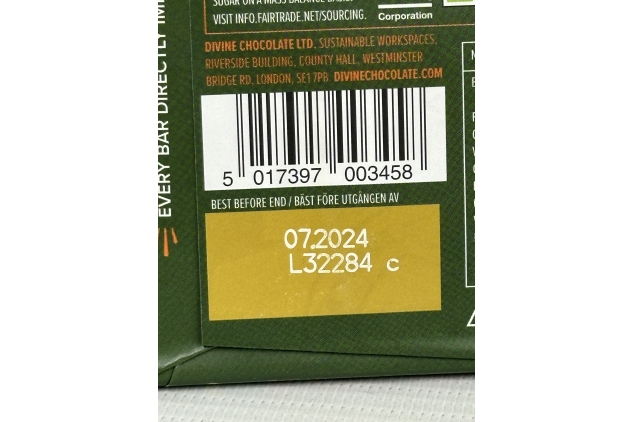 Divine Smooth Dark Chocolate With Tangy Clementine 70% Cocoa 15 X 90g Bars | Best Before Date 31/07/2024