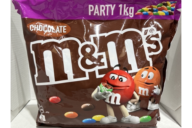 M&M'S Milk Chocolate Party Bulk Bag, Chocolate Gift & Movie Night Snacks, 1kg