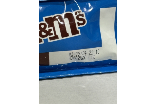 M&M'S Crispy Milk Chocolate Party Bulk Bag, Chocolate Gift & Movie Night Snacks, 850g