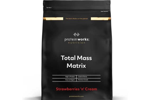 Protein Works - Total Mass Matrix Mass Gainer | High Calorie Protein Powder | Mass Building Protein Shake | Weight Gainer Protein Powder | 16 Servings | Strawberries 'n' Cream | 1 kg